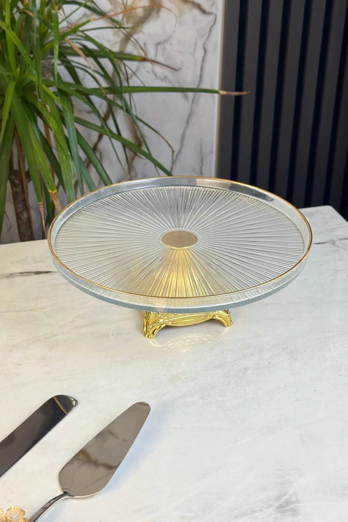 Yaldızlı Pasta Sunum Standı & Gold Ayaklı Cam Tabak (28 CM)