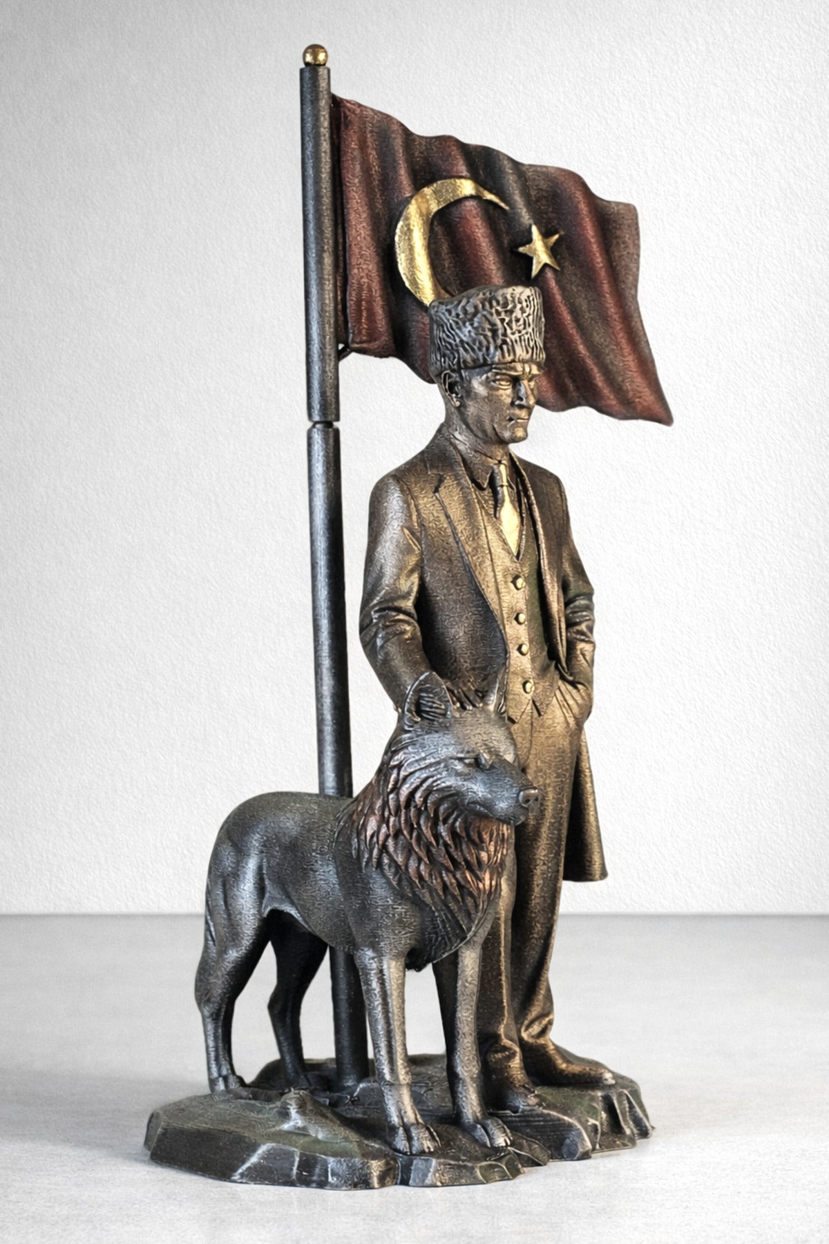 Atatürk Kalpaklı Yanı Bozkurt Bayraklı Biblo ( Özel Tasarım )