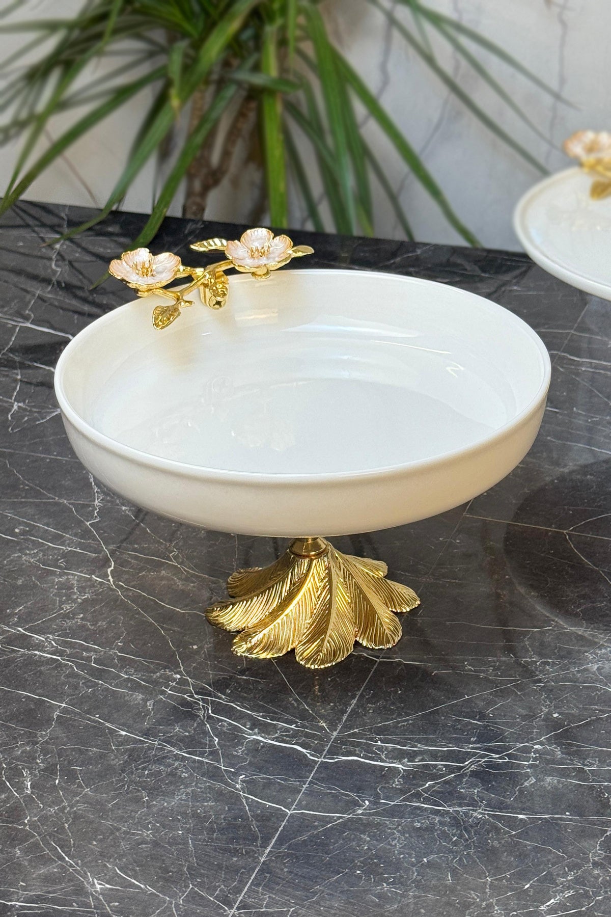 Laleza Kan Ayaklı Sunum Kasesi & Porselen Gold Detaylı Ayaklı Kase
