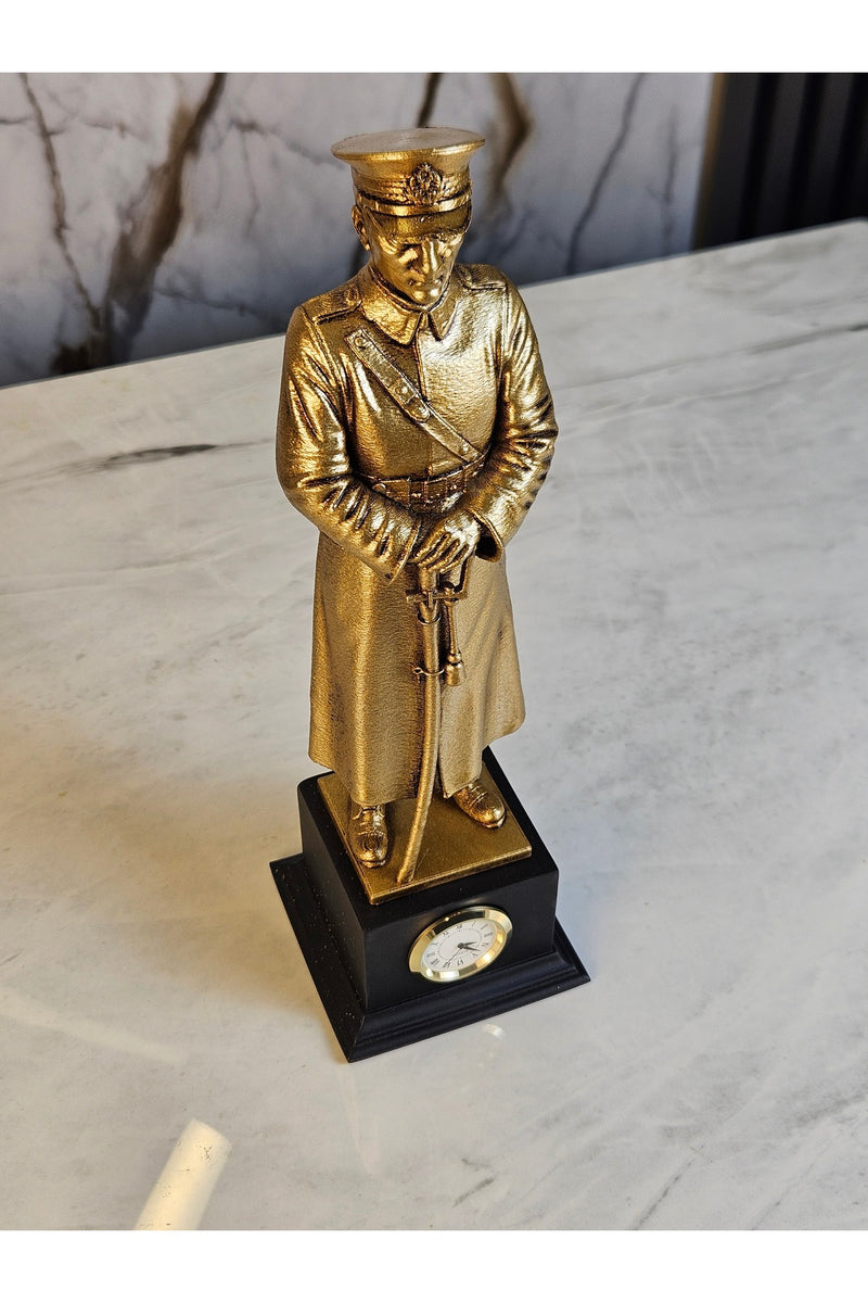 Mareşal Atatürk Heykeli Dekoratif Biblo Gold