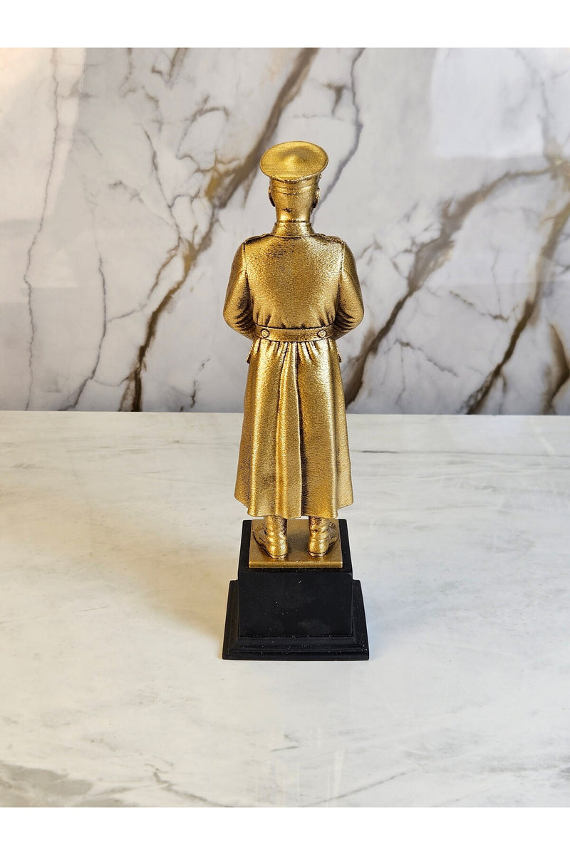 Mareşal Atatürk Heykeli Dekoratif Biblo Gold