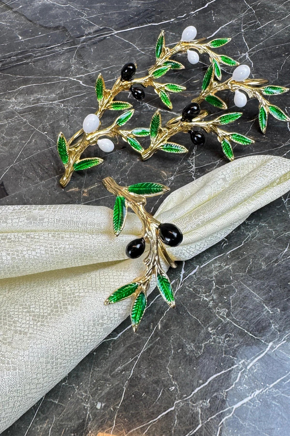 6'lı Gold Peçete Halkası Siyah Beyaz Zeytin Peçete Yüzüğü