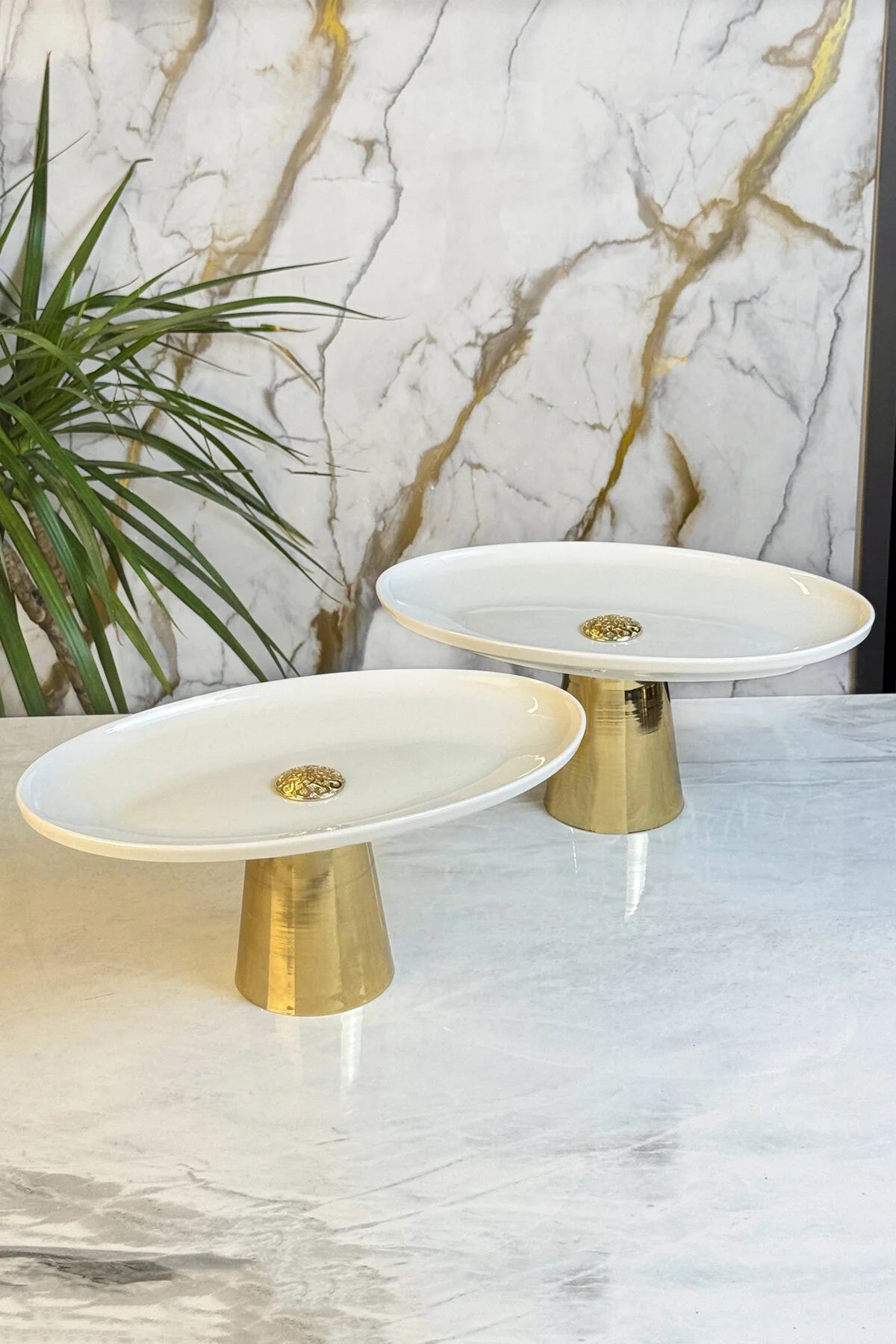 2'Li Porselen Gold Metal Ayaklı Kayık Meze Tabağı & Oval Yemek Sunumluk Servisliği ( Yıkanabilir)