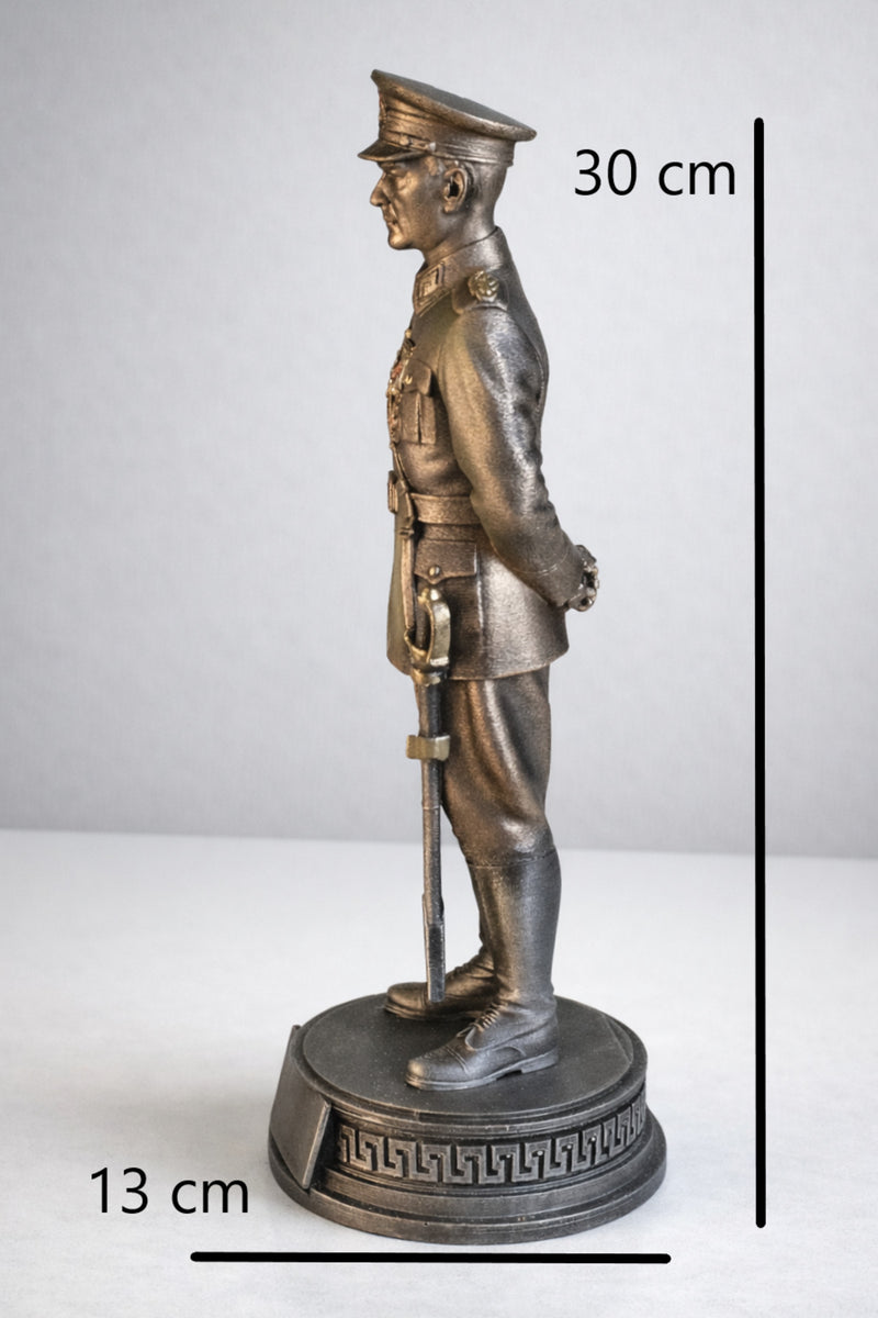Atatürk Üniformalı Dekoratif biblo Heykel