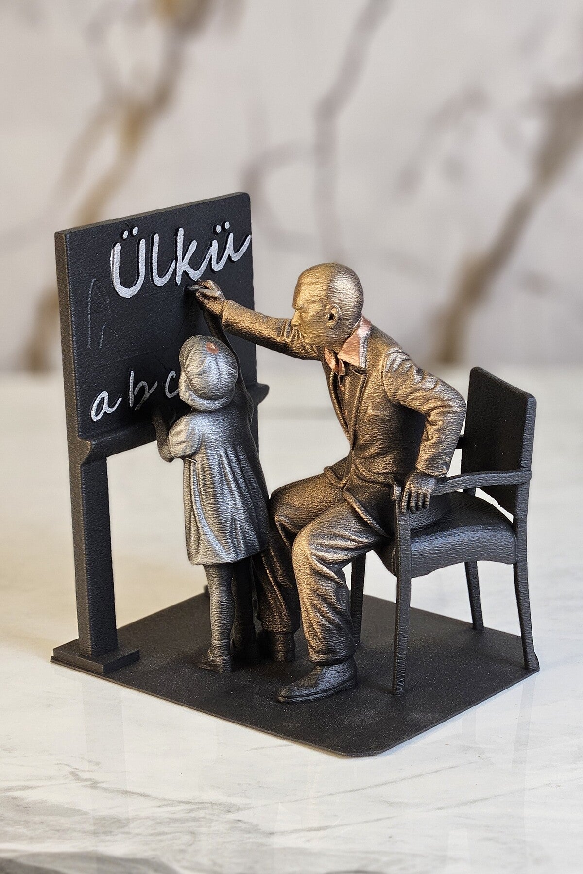 Atatürk Öğretmen biblo heykel