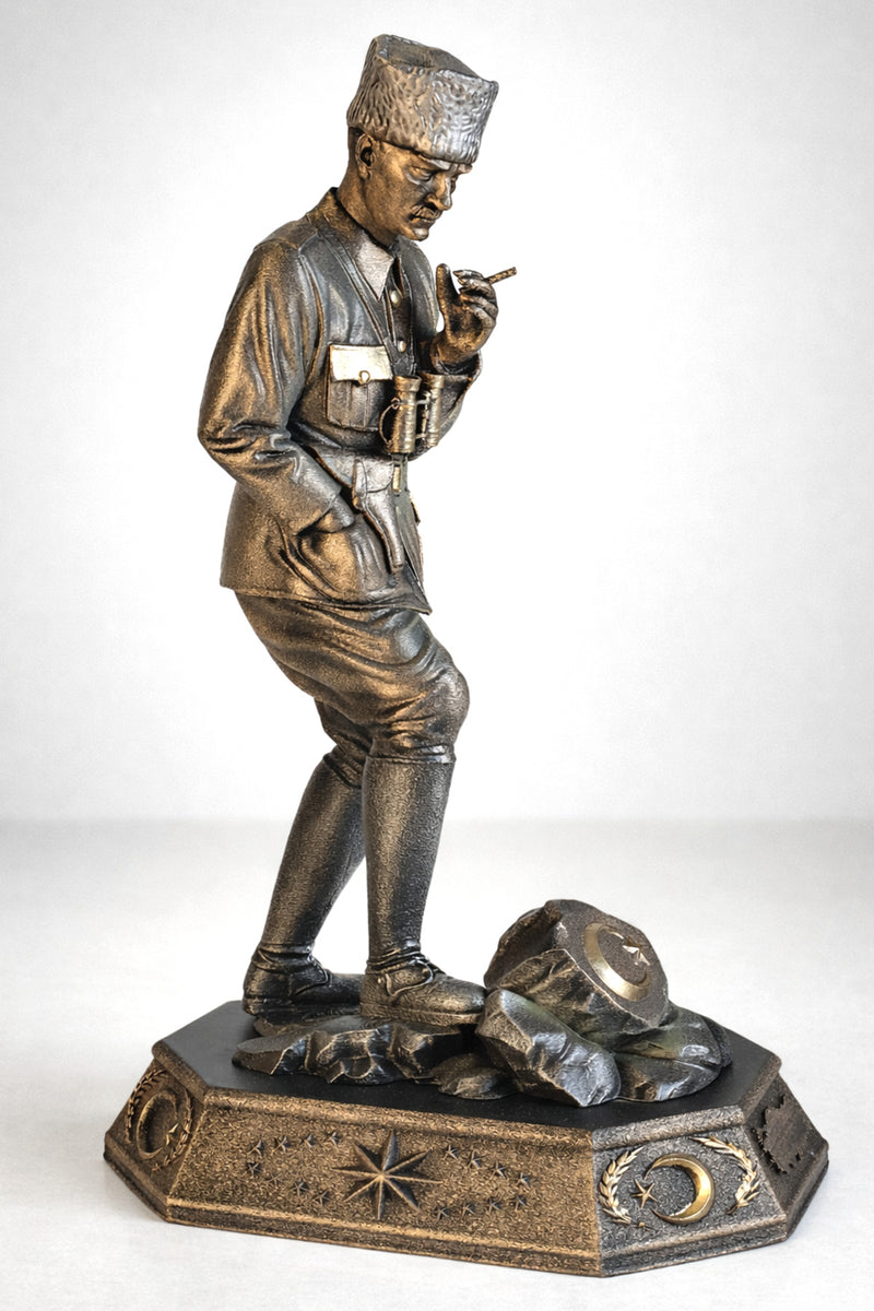 Atatürk Kocatepe Biblo Dekoratif heykel