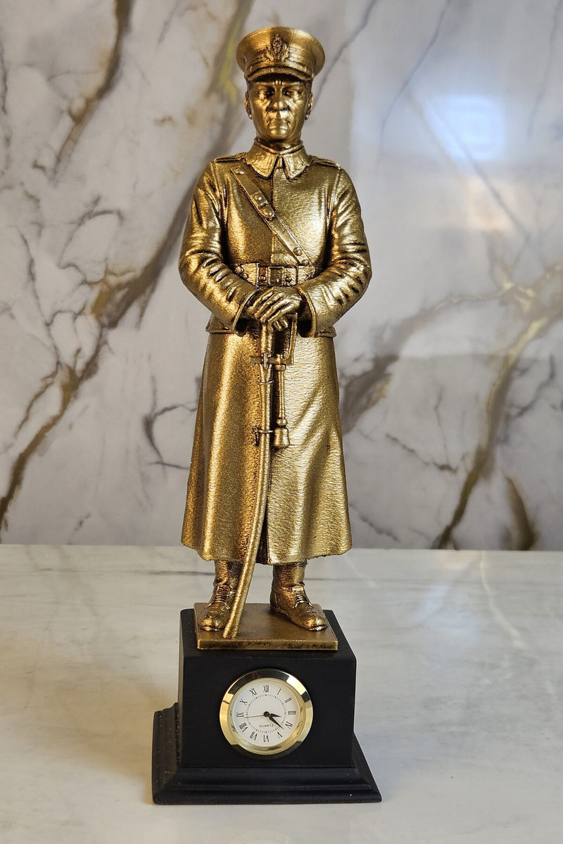 Mareşal Atatürk Heykeli Dekoratif Biblo Gold